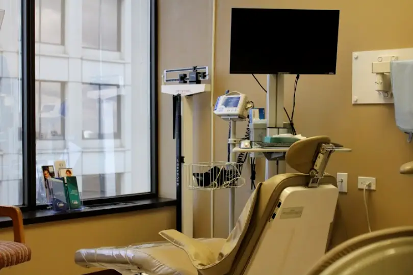 Skokie Northshore Metropolitan Dental Associates-Victor Lau DDS