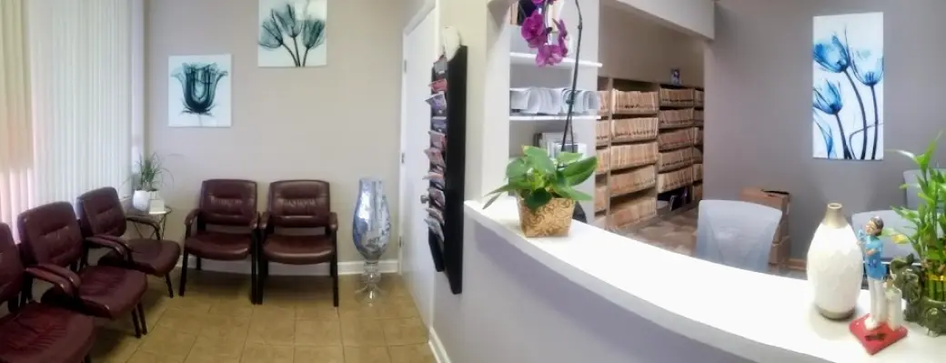 Mundelein Dr. Gelena Roytman, DDS