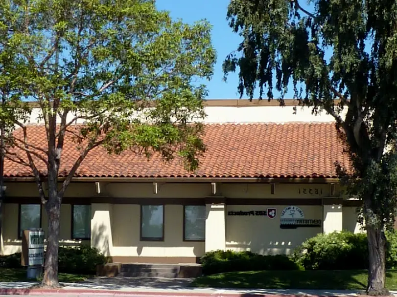 Tustin Victoria Nguyen DDS