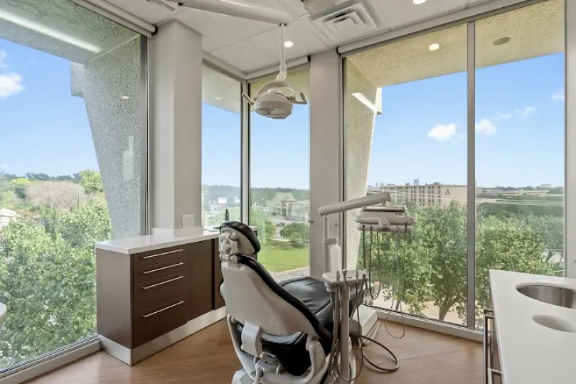  Austin Gary L. Cash, DDS