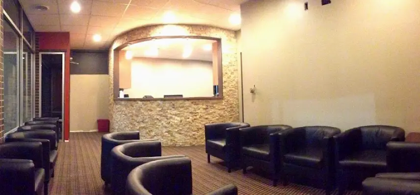 Lombard Ace Dental Center