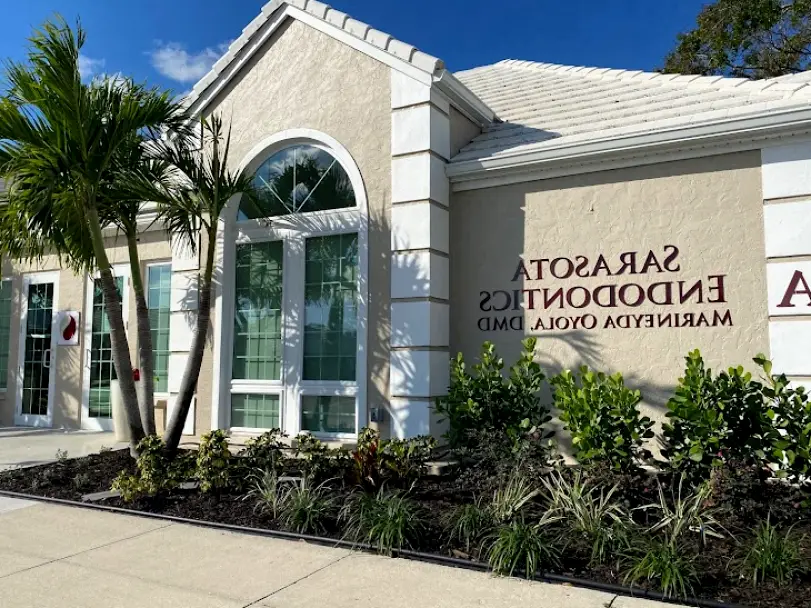 Sarasota Endodontics: Marineyda Oyola, DMD