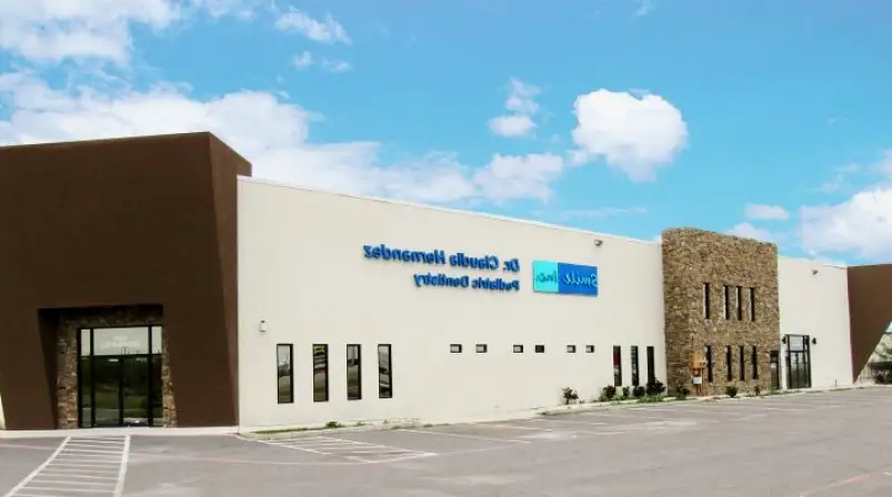 Weslaco Smile Inc. Pediatric + General Dentistry Dr. Claudia Hernandez