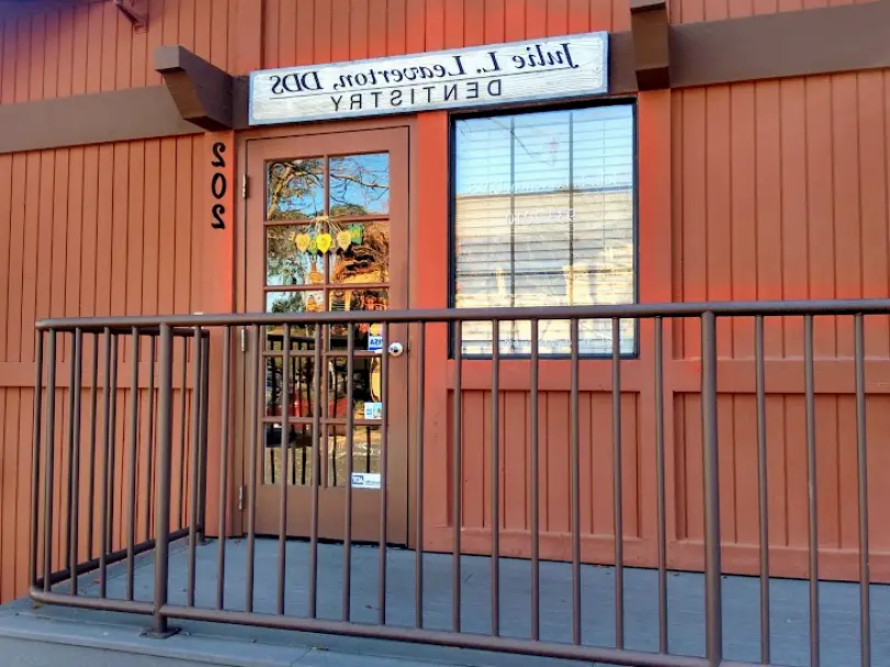 El Dorado Hills Julie Leaverton, DDS