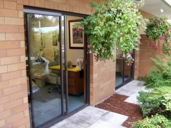 Federal Way Dr. Joseph C. Ardizzone, DDS