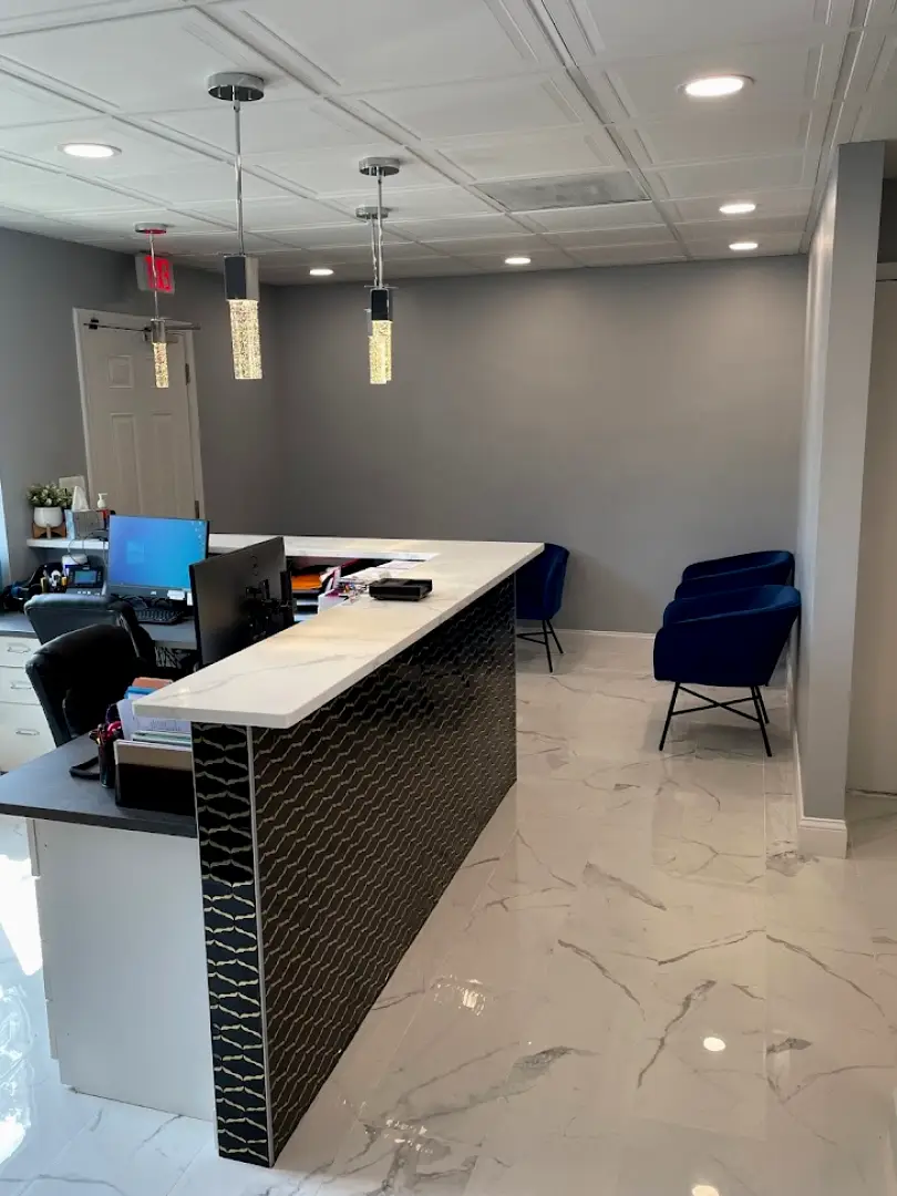  Gaithersburg Smile Loft Shady Grove