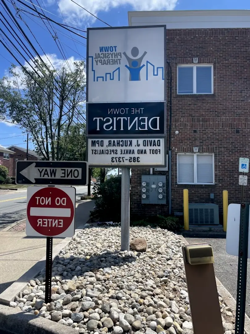 The Town Dentist: Bergenfield Dental and Implant Center