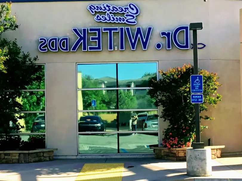 Temecula Creating Smiles: Witek Robert A DDS