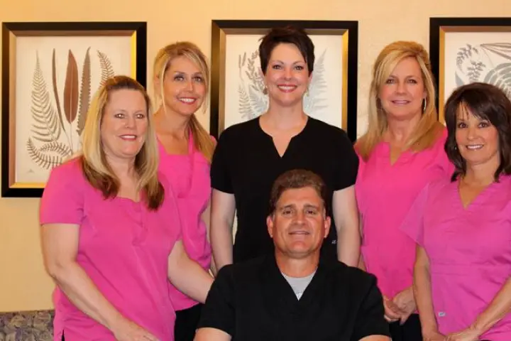 Chesterfield Laconi Dental