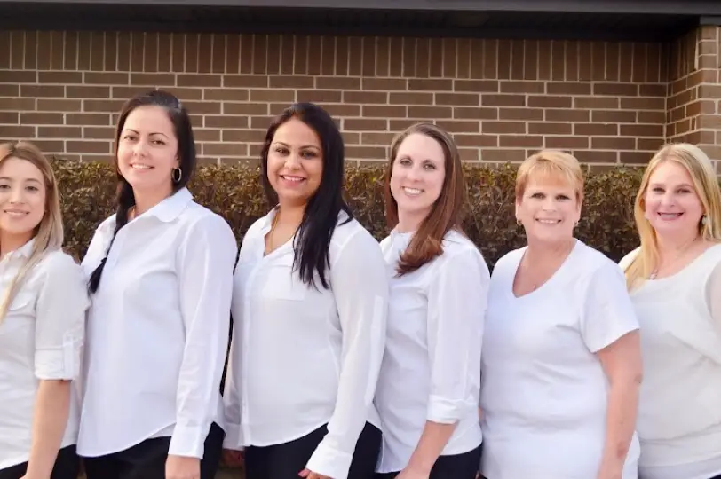  Pasadena Pretty Smiles, Dr Preeti Singh