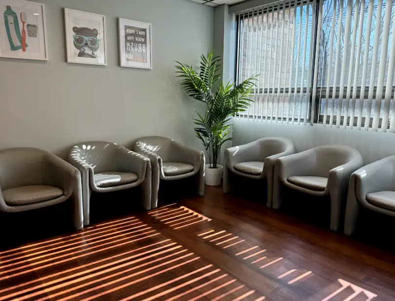Livingston John Chang DDS