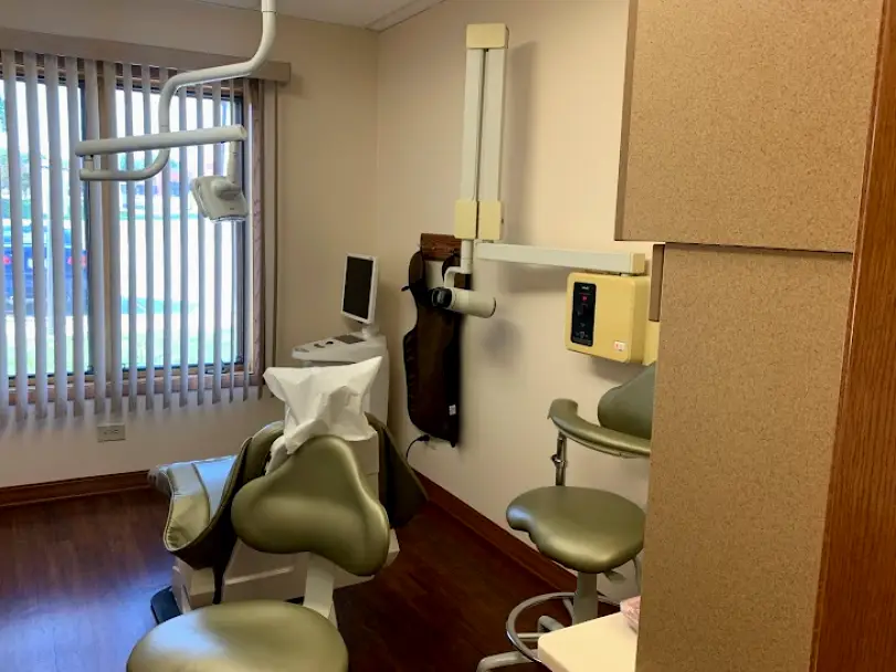 Wood Dale Frank Susan D DDS