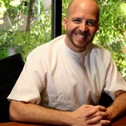 Glendale Starland Dentistry: Ariel Rodriguez DDS