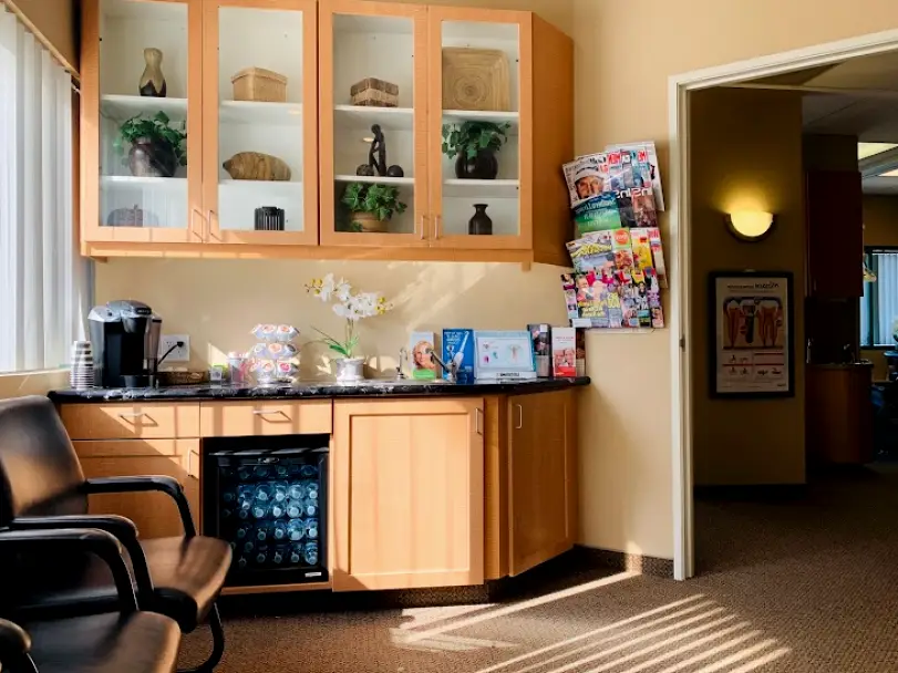 South San Francisco June Rhee, DDS
