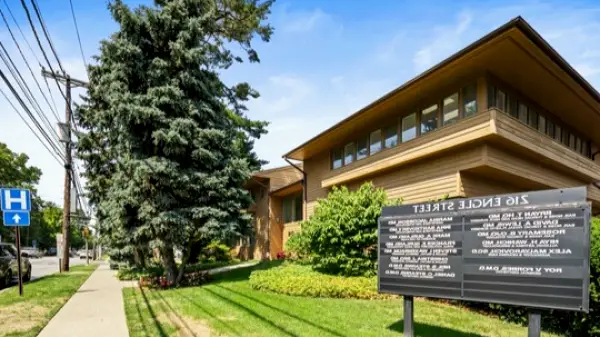 Englewood Neil S. Stearns, DMD, Bruce G. Freund, DDS – A Dental365 Company