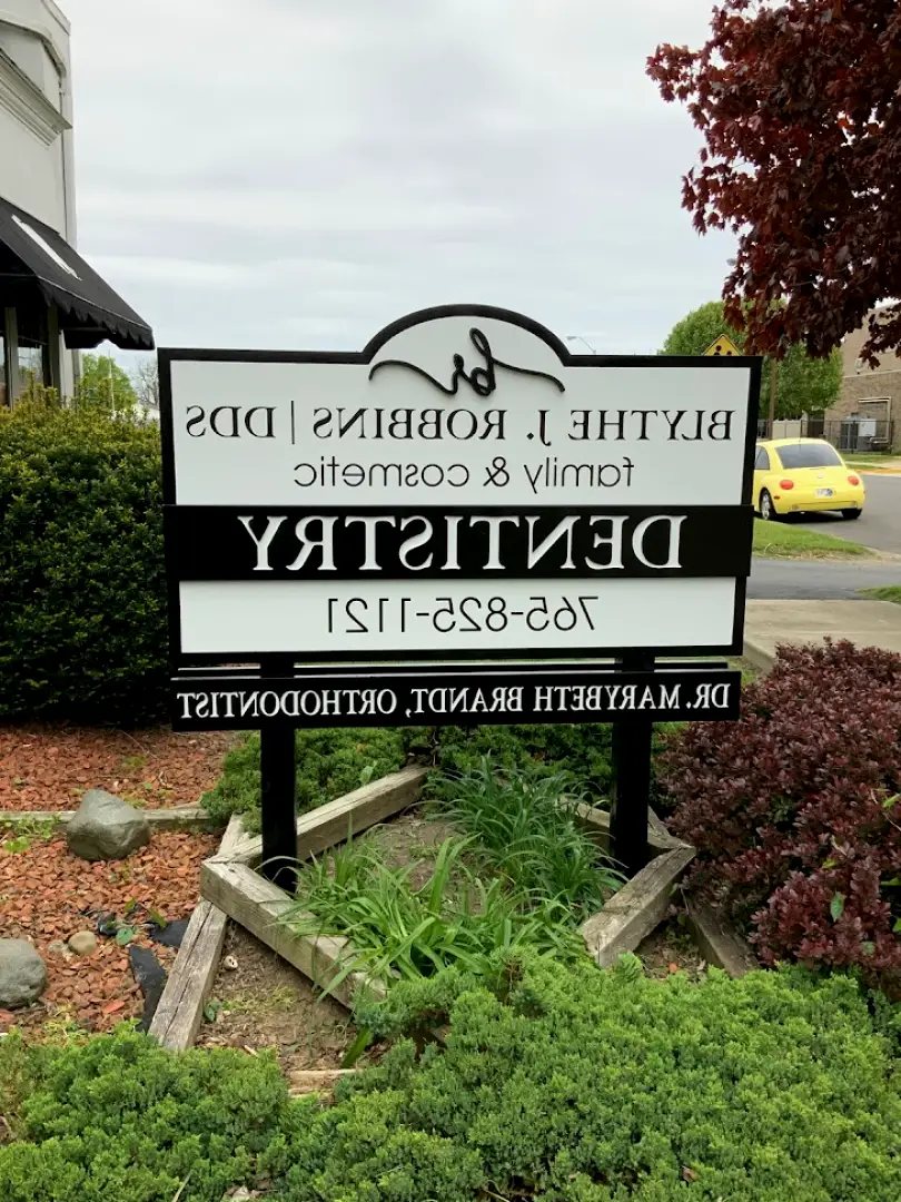 Connersville Dr. Blythe Robbins, DDS