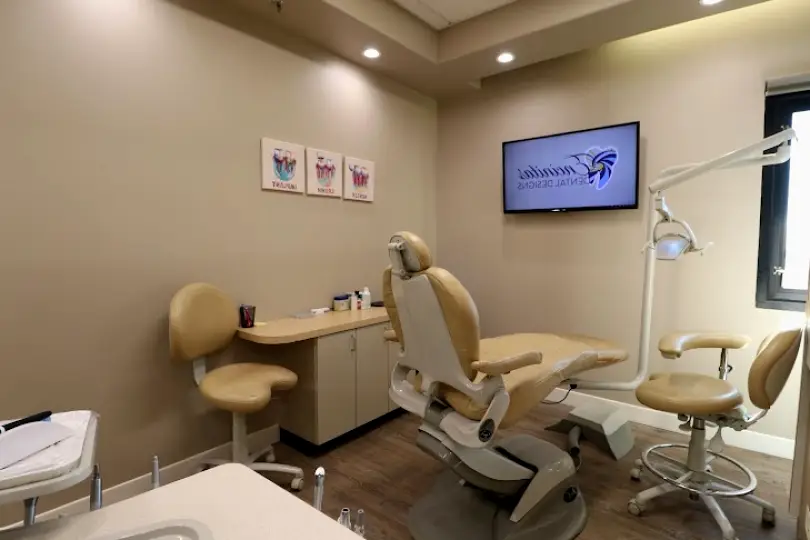  Encinitas Caroll Le, D.M.D.