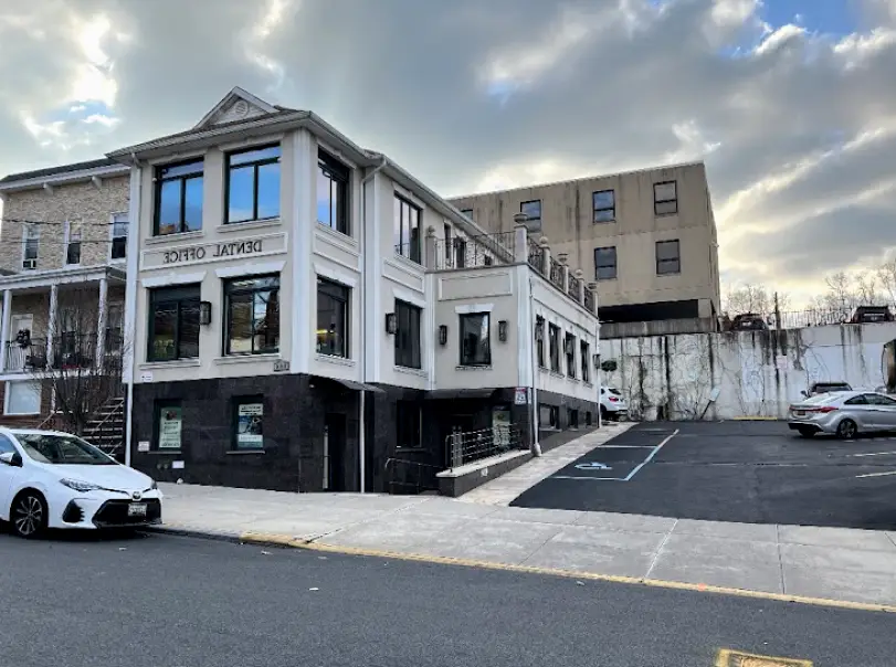  Bronx RIVERDALE DENTAL CARE