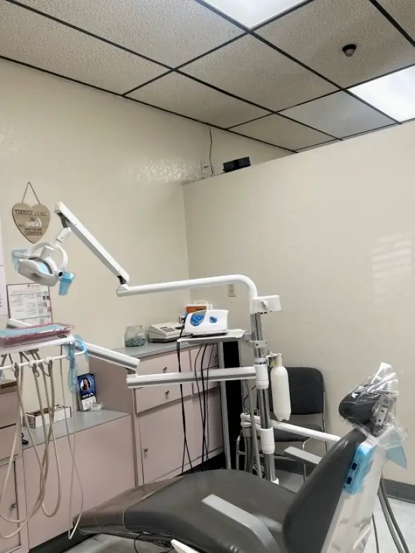  Riverside Tyler Dental Center