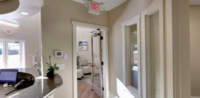 Tallahassee Dentist - M. Darrh Bryant DMD