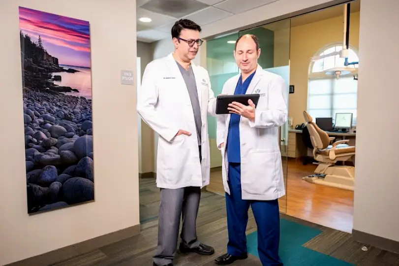 Ventura Hooman Zarrinkelk, DDS