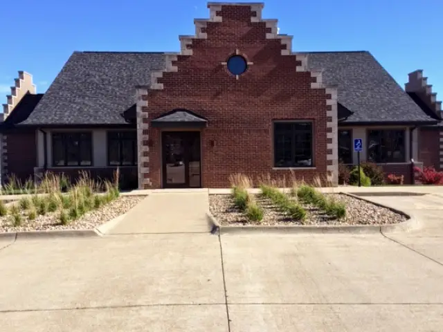 Pella Recker Dental Care