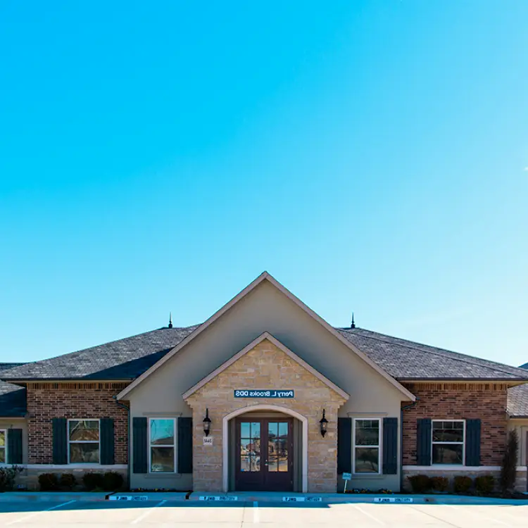 Norman Dr. Seth Brooks, DDS
