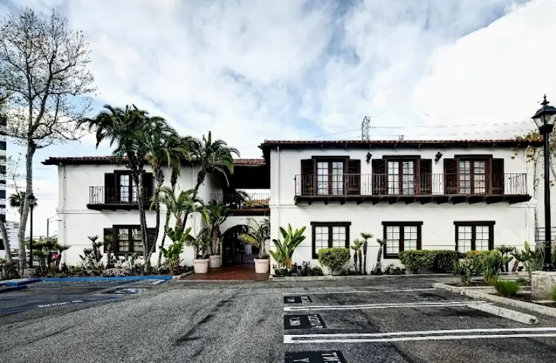 Manhattan Beach Modern American Dentistry