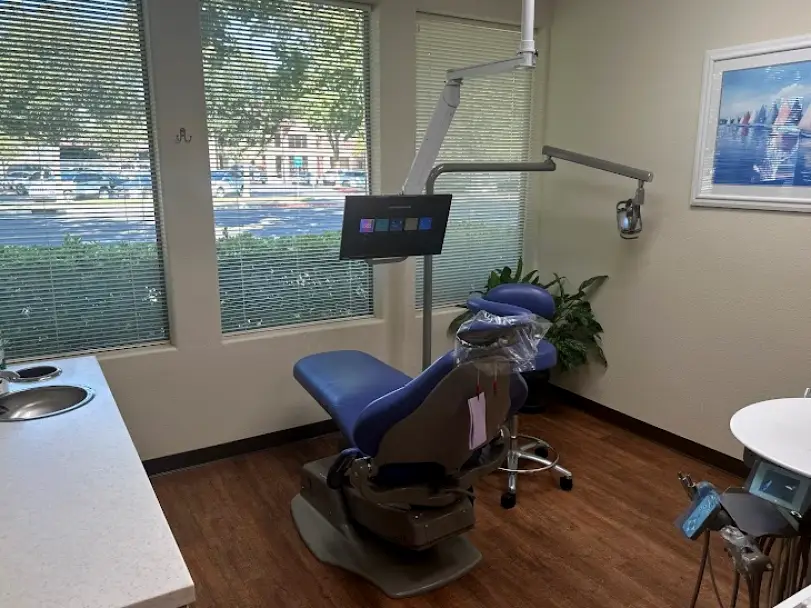 Galt Healthy Smile: Amr M Enaya DDS Inc