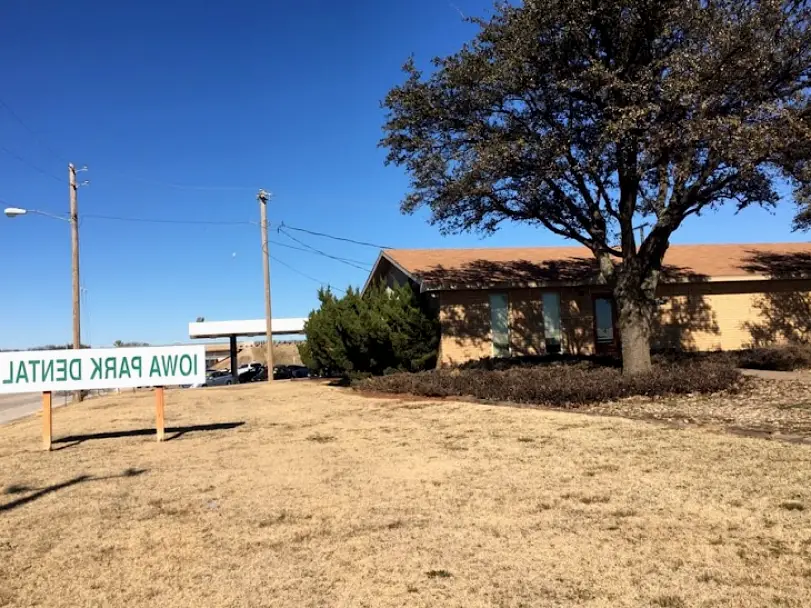 Iowa Park Dental: Dr. Albert Ehrhardt, DDS.