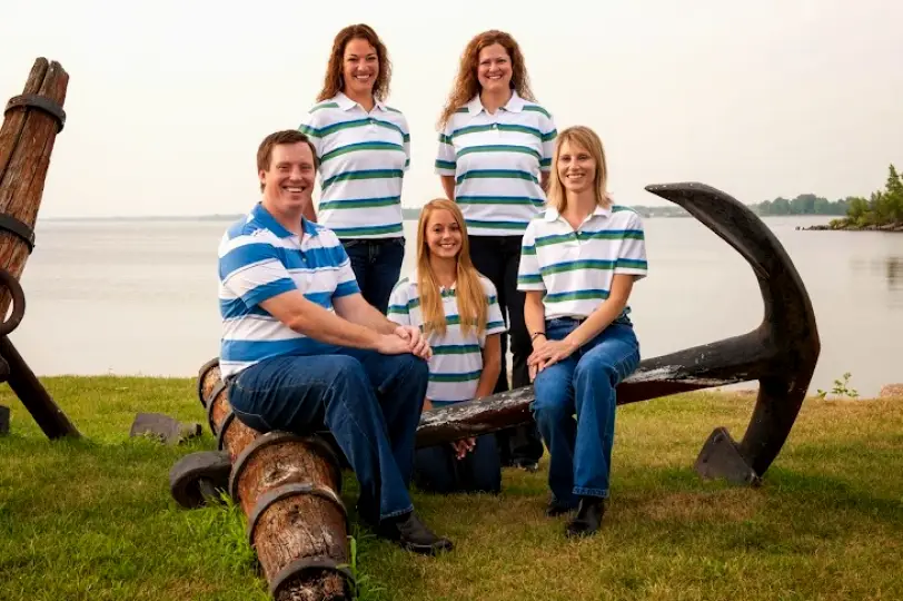Marinette Dr. Randal L. Valenta, DDS