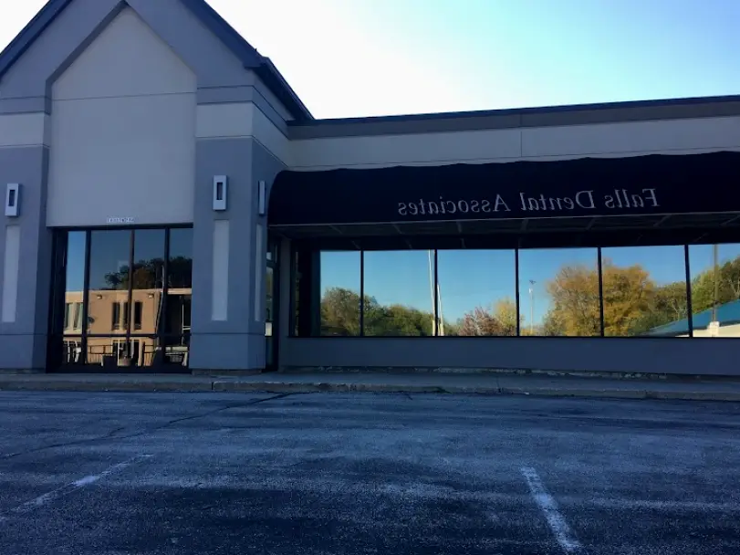 Menomonee Falls Falls Dental Associates