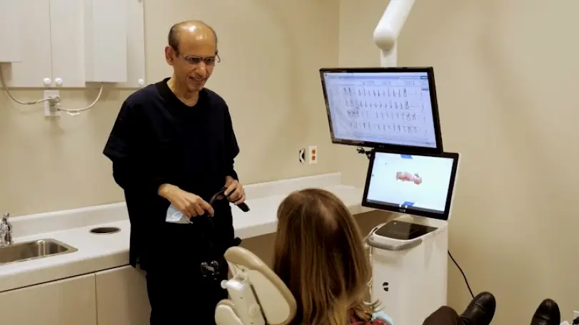 Abbotsford Dr. Roy - Periodontist, Perio Dental, Valley Periodontics & Dental Implants