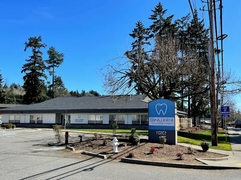Kirkland Family Dentistry: Dr. Jonathan Everett, DDS