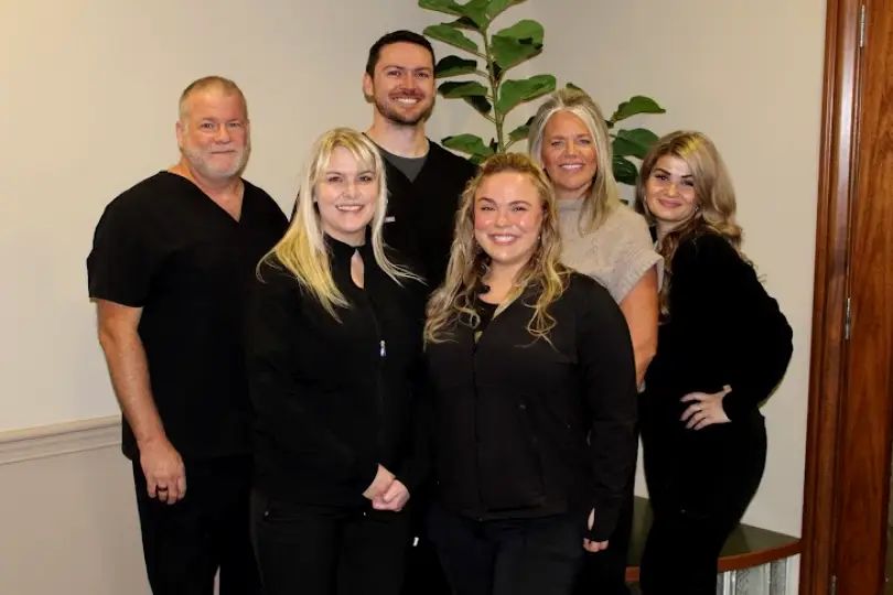 St. Louis Dentures and Implants