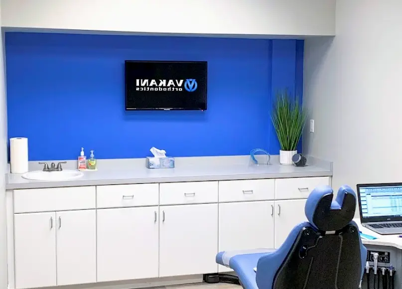 Vakani Orthodontics - Vero Beach