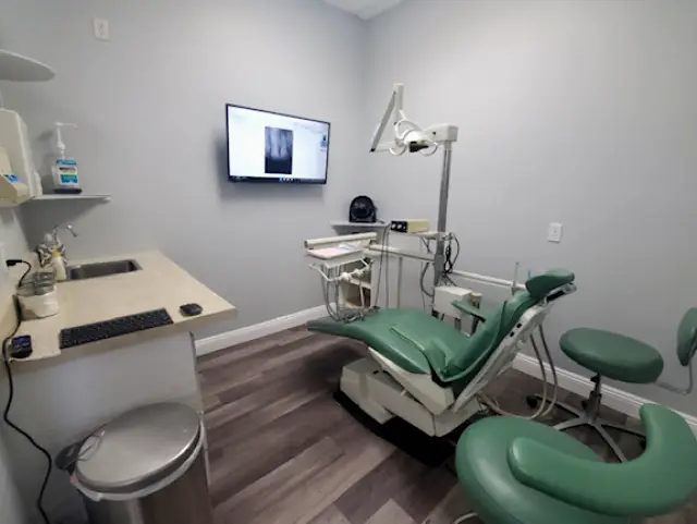 Panorama City Parthenia Family Dental: Dr. Demetria M. Beechey, DDS