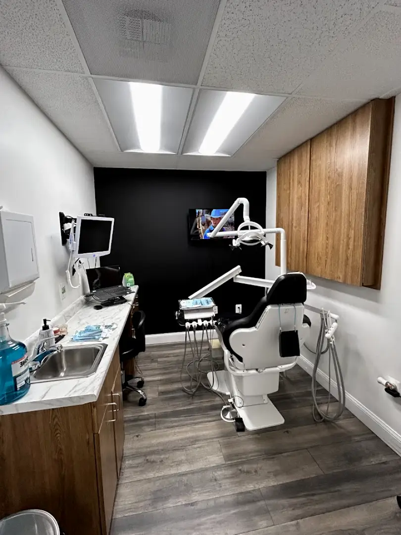  Vienna McLeod Dental