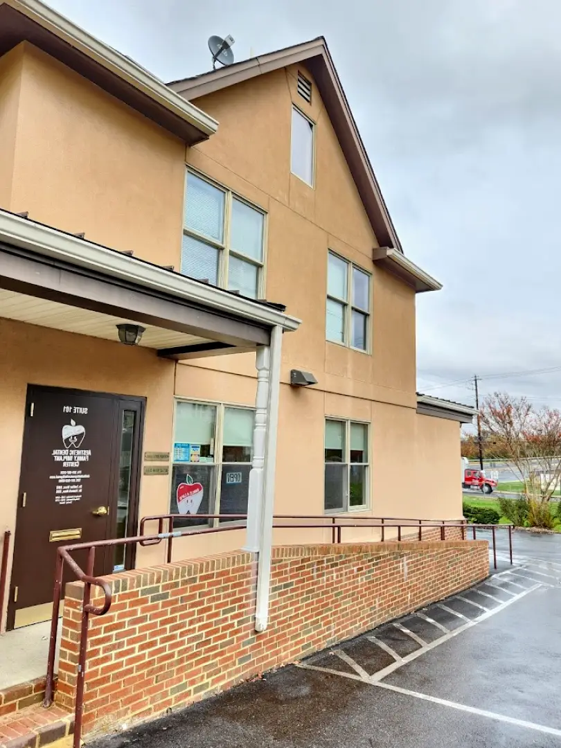  Gaithersburg Aesthetic Family Dental & Implant Center