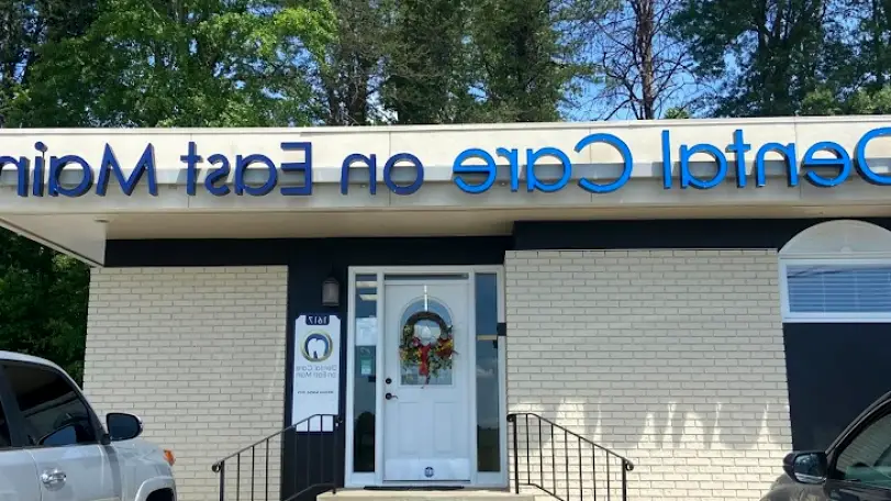 Easley Dental Care on East Main
