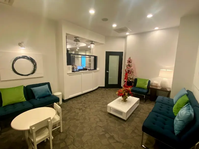 Glenview Eric N. Bloom, DDS