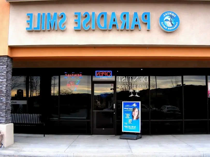 Castaic Paradise Smile Dental: Erick Solis, DDS