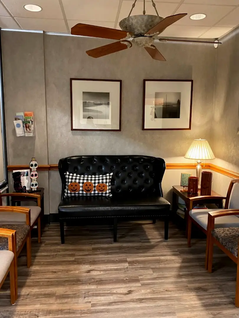  Irving Rana Lee, DDS, PA