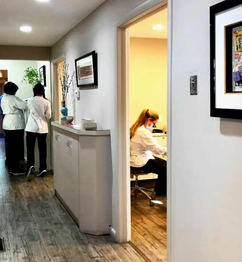 Seekonk Dental - Dr. Frank Casarella, DMD