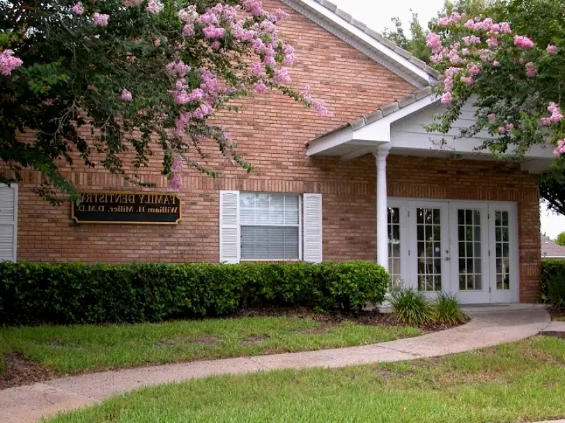 Kissimmee William H. Miller, DMD: Comprehensive Restorative Dentistry