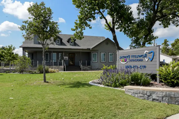 Rowlett Dental Associates