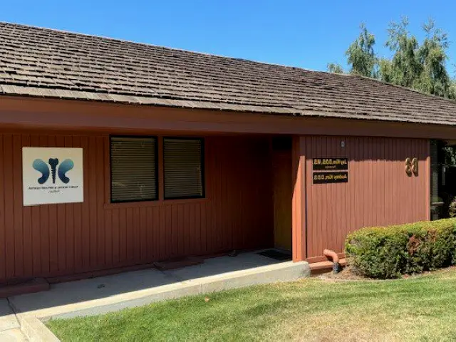 Hollister Family Dental & Implant Center