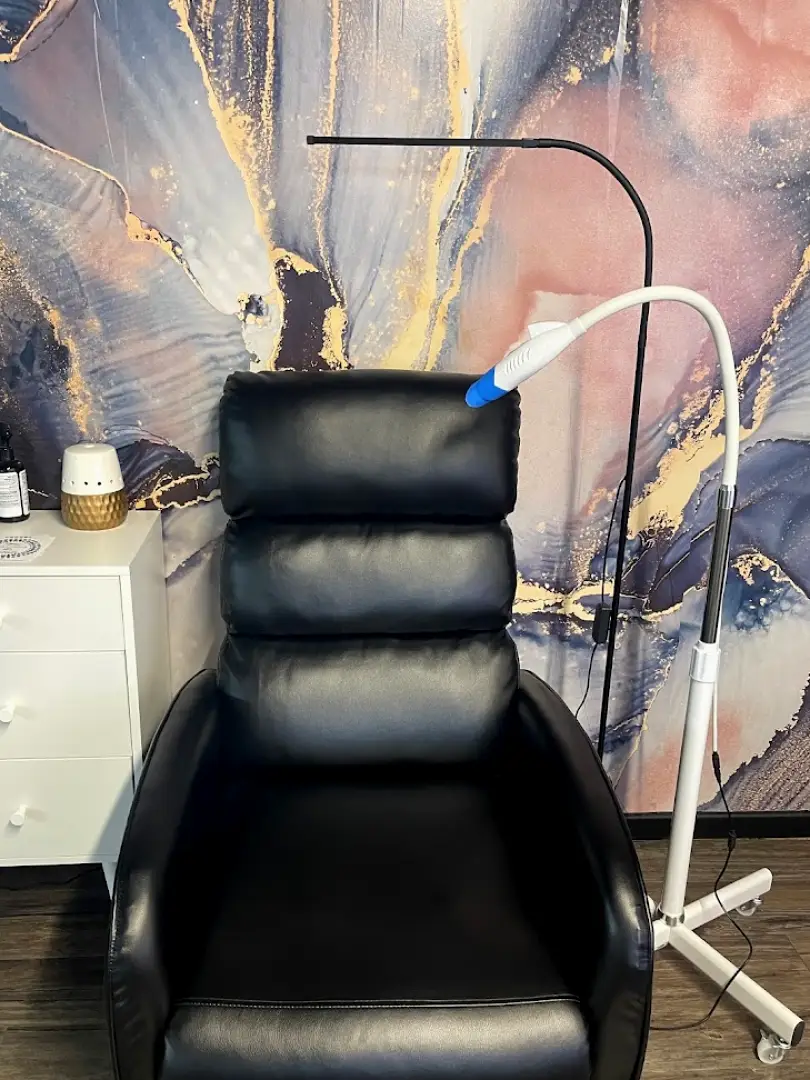 Seguin The Whitening Lounge