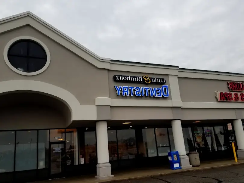  Dearborn Mark Luria DDS