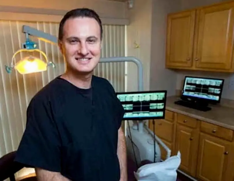  Riverside Cosmetic Dentist - Dr. Ali Shmara
